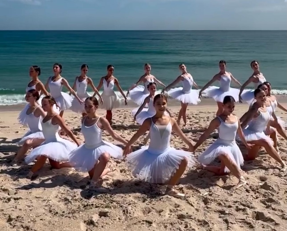 16. "Swans on Sunset" ABT, YAGP and Joffrey Ballet School